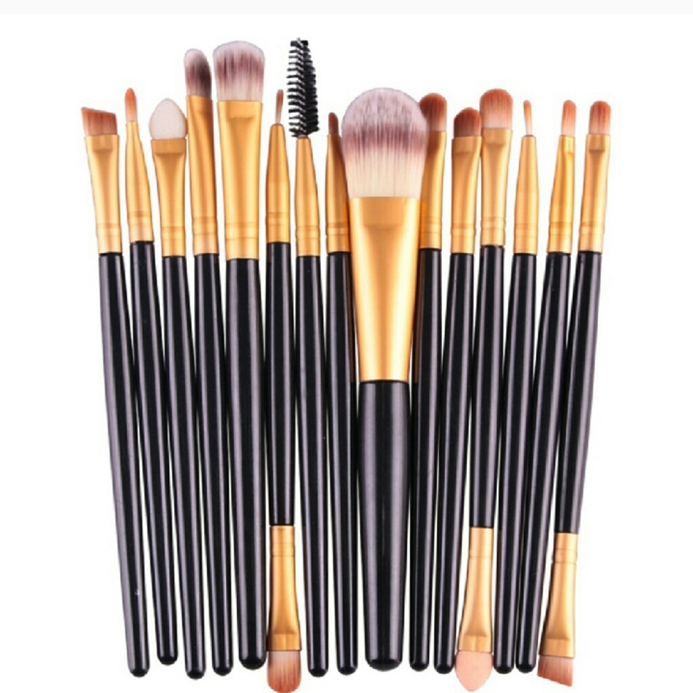 💄SOLD. LAST One 15 New make up brushes 💄